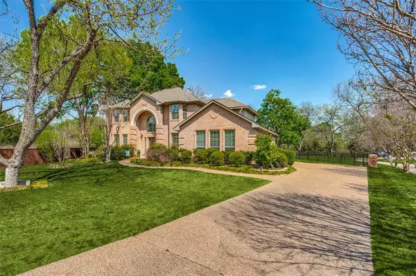 2817 Saint Charles Drive, Plano, TX 75074