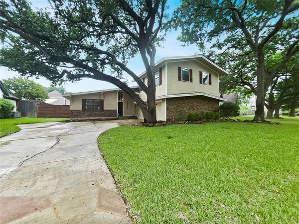 12206 Ridgefair Place, Farmers Branch, TX 75234