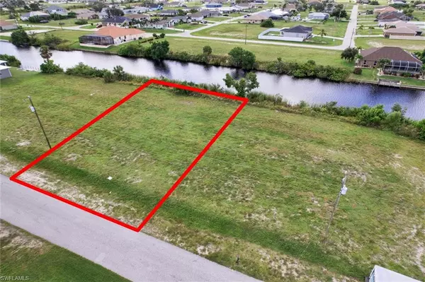 Cape Coral, FL 33993,1028 18th TER