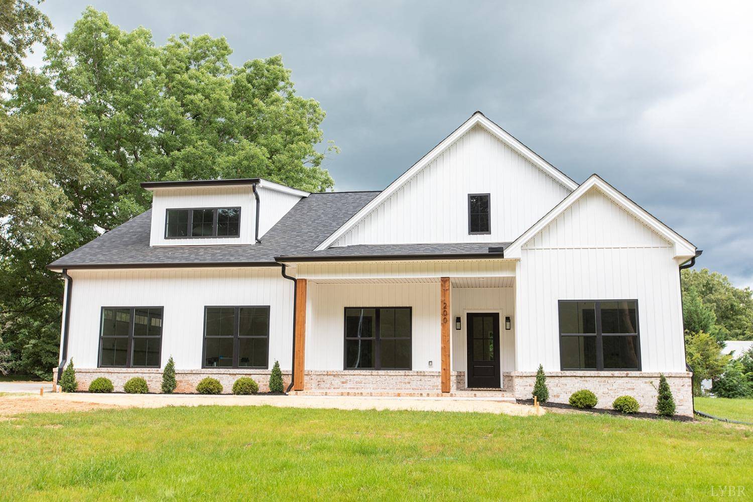 200 Overstreet LN, Lynchburg, VA 24503