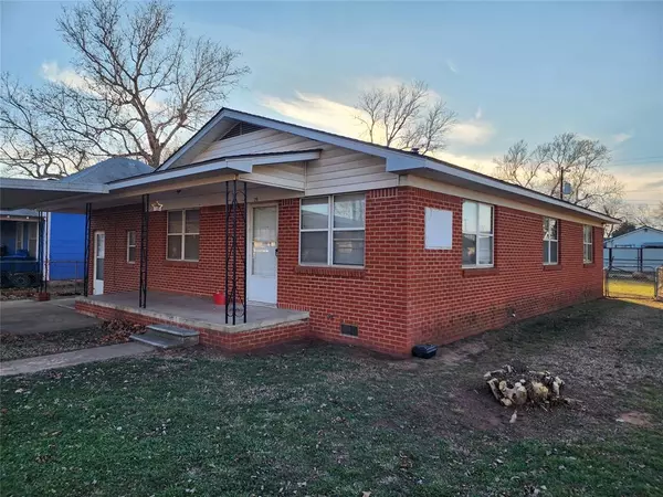 Pauls Valley, OK 73075,219 Sycamore Street