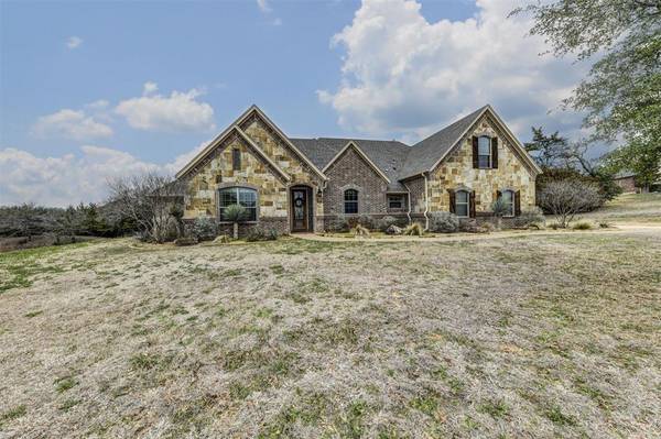 123 Lacey Court, Decatur, TX 76234