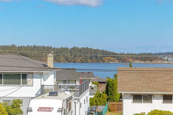 Colwood, BC V9C 1Y5,3184 Matilda Dr