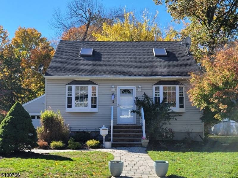 22 Deroon Ave, North Haledon Boro, NJ 07508