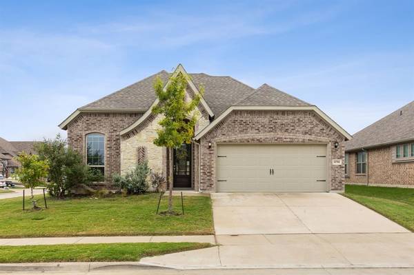 11701 Buckthorn Drive, Fort Worth, TX 76108