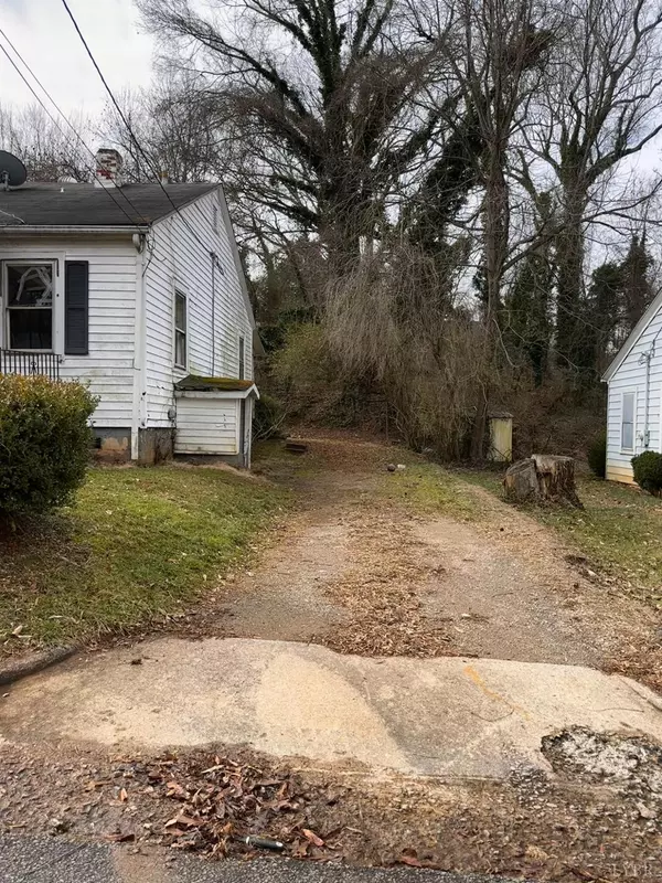 Danville, VA 24540,235 Jordan ST