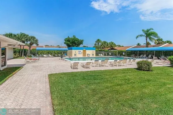 Delray Beach, FL 33484,5370 Las Verdes Cir  #315