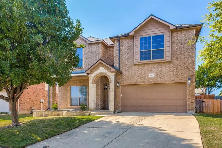 10017 Grey Crow Drive, Fort Worth, TX 76177