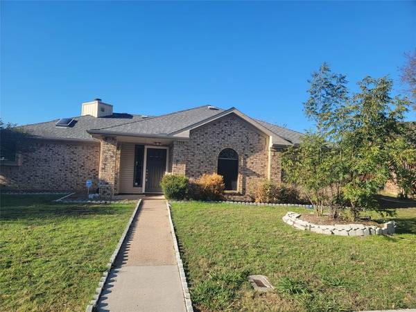 1554 Sunswept Terrace,  Lewisville,  TX 75077