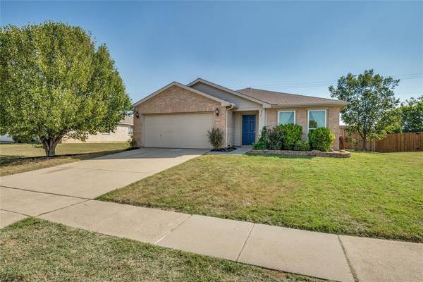 216 Cheyenne Trail, Krum, TX 76249