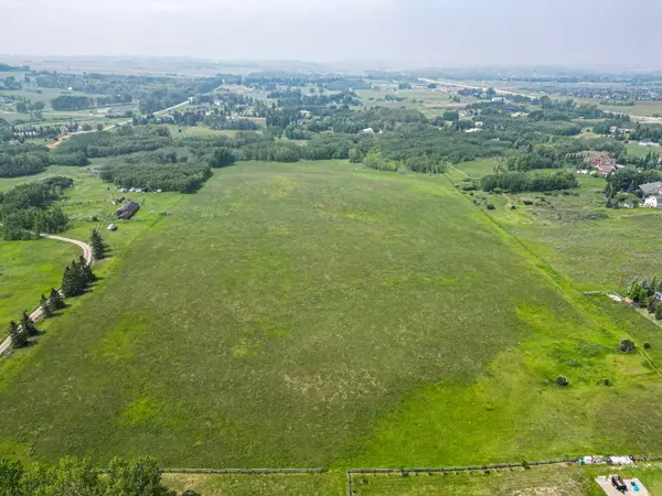 Rural Foothills County, AB T0L 0X0,32 ST E