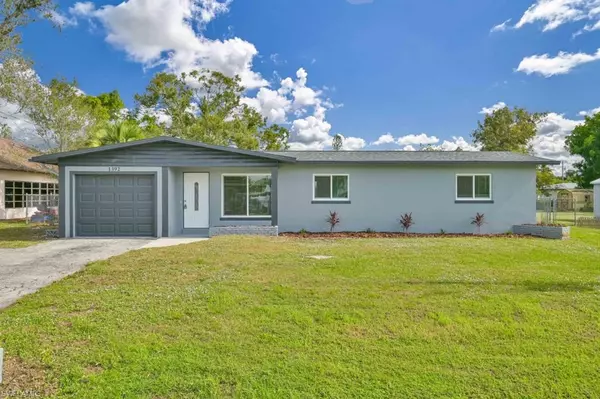 1392 Evalena LN, North Fort Myers, FL 33917