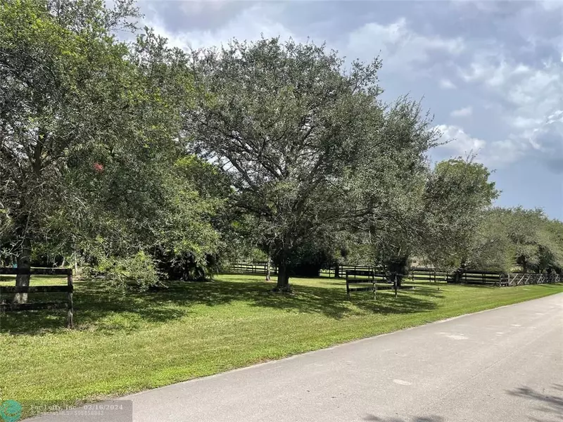 5671 Melaleuca, Southwest Ranches, FL 33330