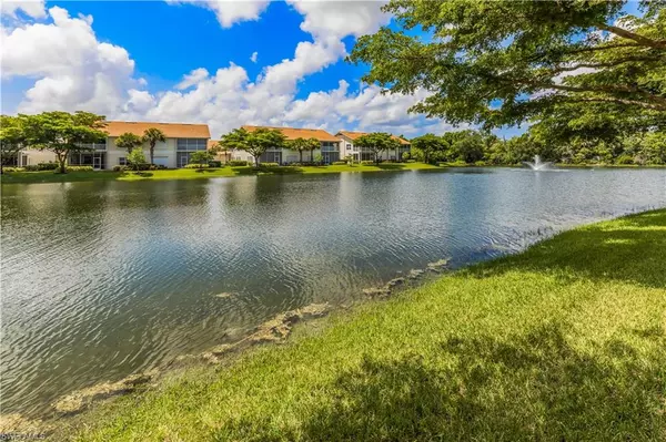 Naples, FL 34110,5640 Sherborn DR 201