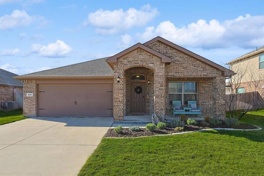 246 Oaklawn Drive, Ponder, TX 76259