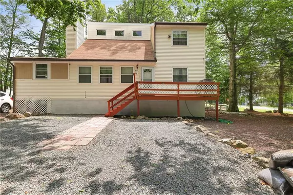 7105 Bell Drive, Coolbaugh Twp, PA 18466