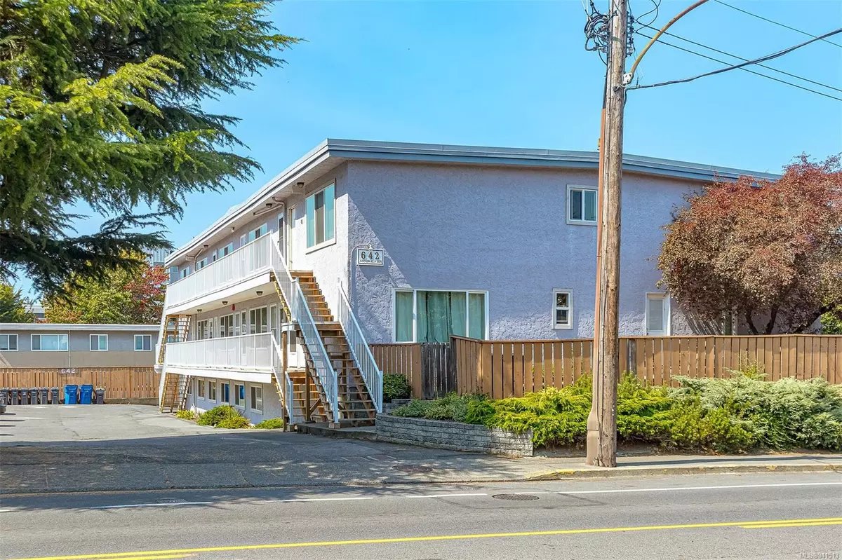 Esquimalt, BC V9A 2N7,642 Admirals Rd #101