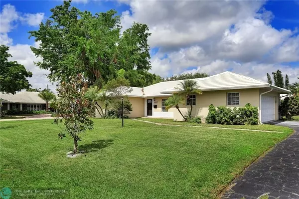 8307 NW 36th St, Coral Springs, FL 33065