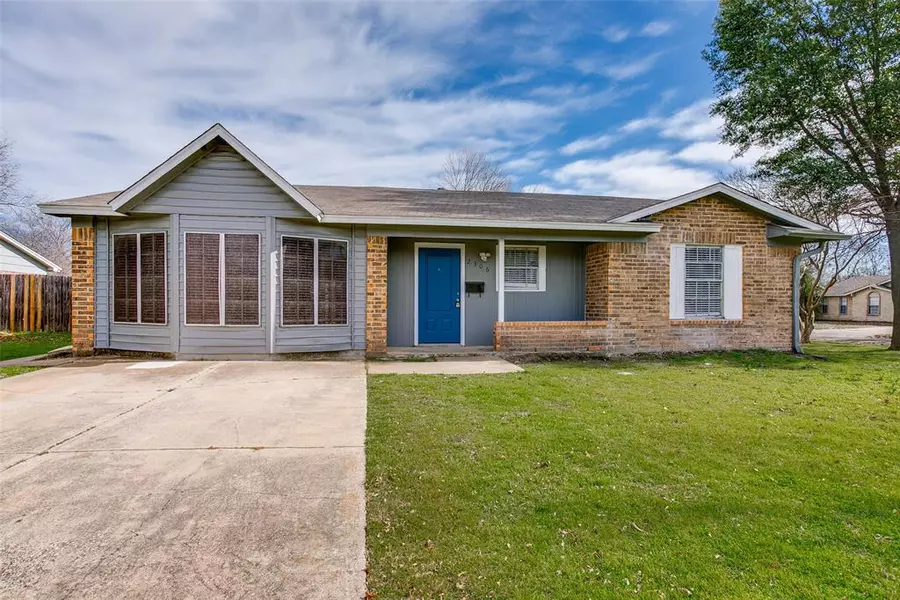 2306 Suffolk Lane, Lancaster, TX 75134