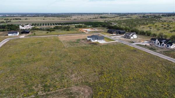 1724 Carter Lane, Gunter, TX 75058