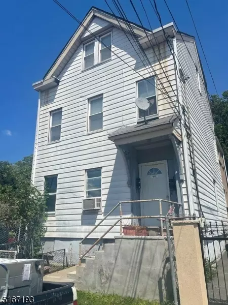 441 Summer St, Paterson City, NJ 07501