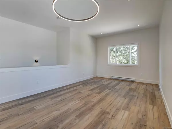 Victoria, BC V9A 1R7,3057 Balfour Ave