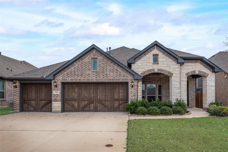 329 White Tail Lane, Alvarado, TX 76009