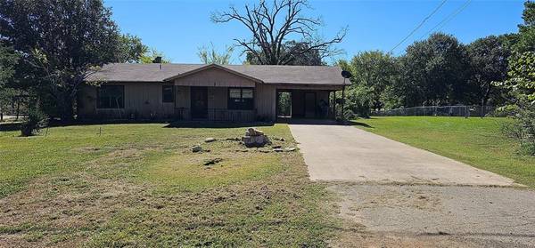 716 E High Street,  Grand Saline,  TX 75140