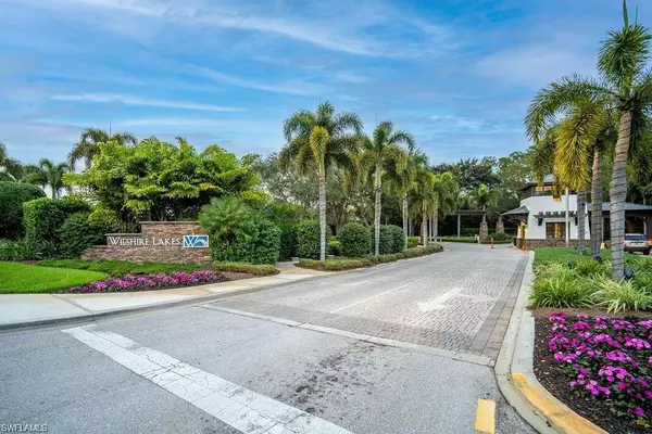 Naples, FL 34109,3765 Fieldstone BLVD 102