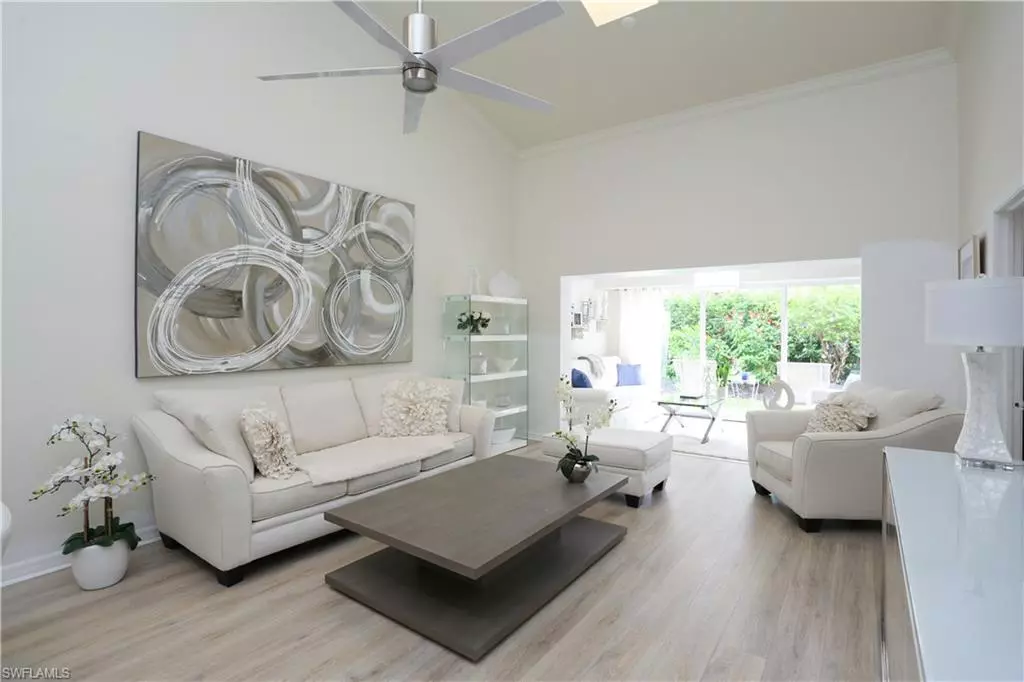 Naples, FL 34105,4728 Via Carmen 35