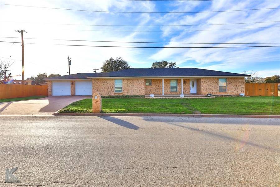 4902 Robertson Drive, Abilene, TX 79606