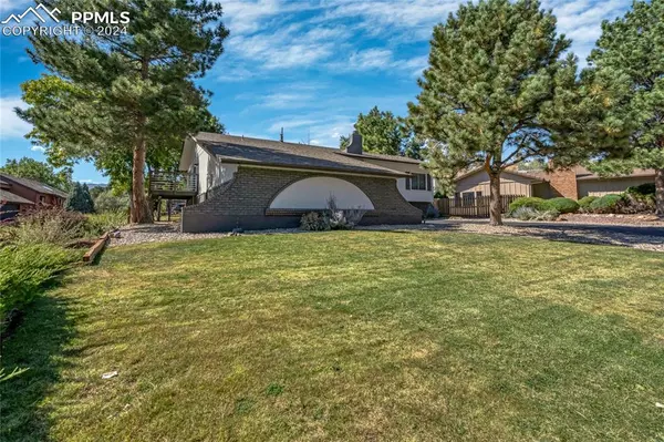 Colorado Springs, CO 80919,6462 Hawkeye CIR