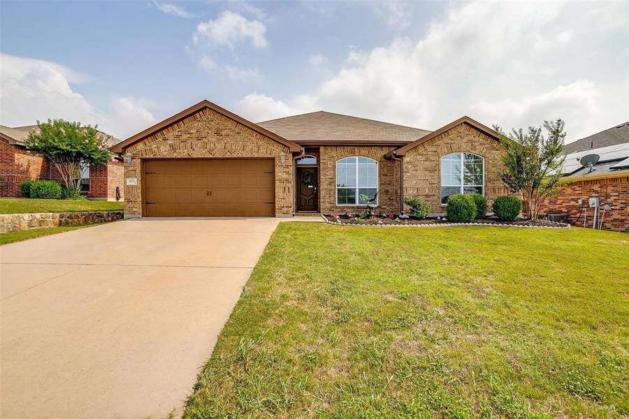 9233 Diane Drive, White Settlement, TX 76108