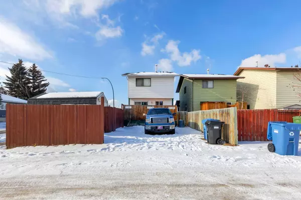 Calgary, AB T2A 6M5,108 Abberfield WAY NE