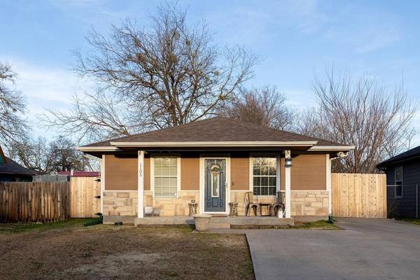 1105 N Branch Street,  Sherman,  TX 75090