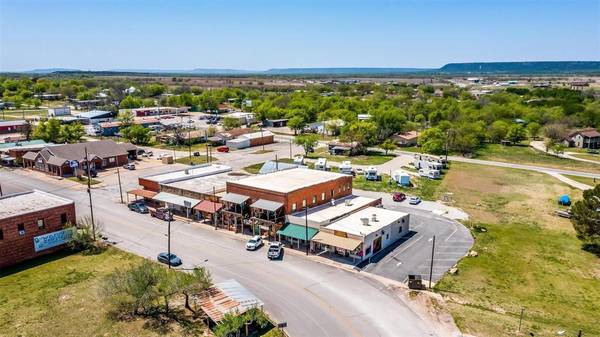 206 N Main Street, Graford, TX 76449