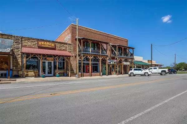 Graford, TX 76449,206 N Main Street