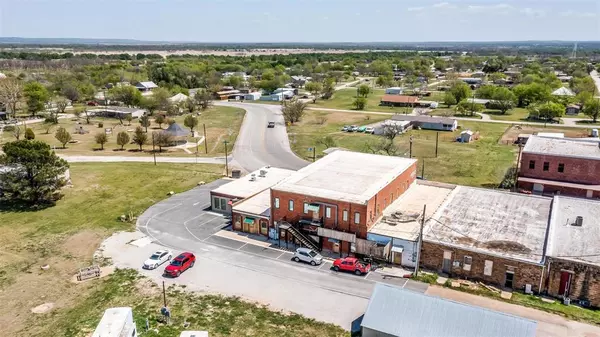 Graford, TX 76449,206 N Main Street