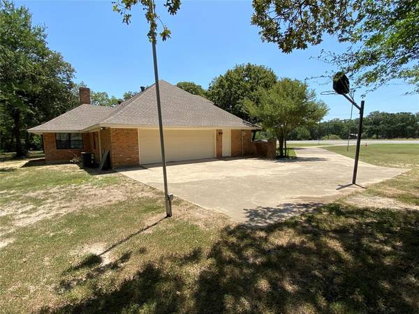 Quinlan, TX 75474,3028 State Highway 276 W