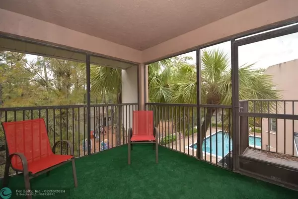 Coral Springs, FL 33071,8767 Shadow Wood Blvd  #306