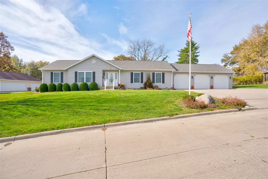 515 11th, Wellman, IA 52356