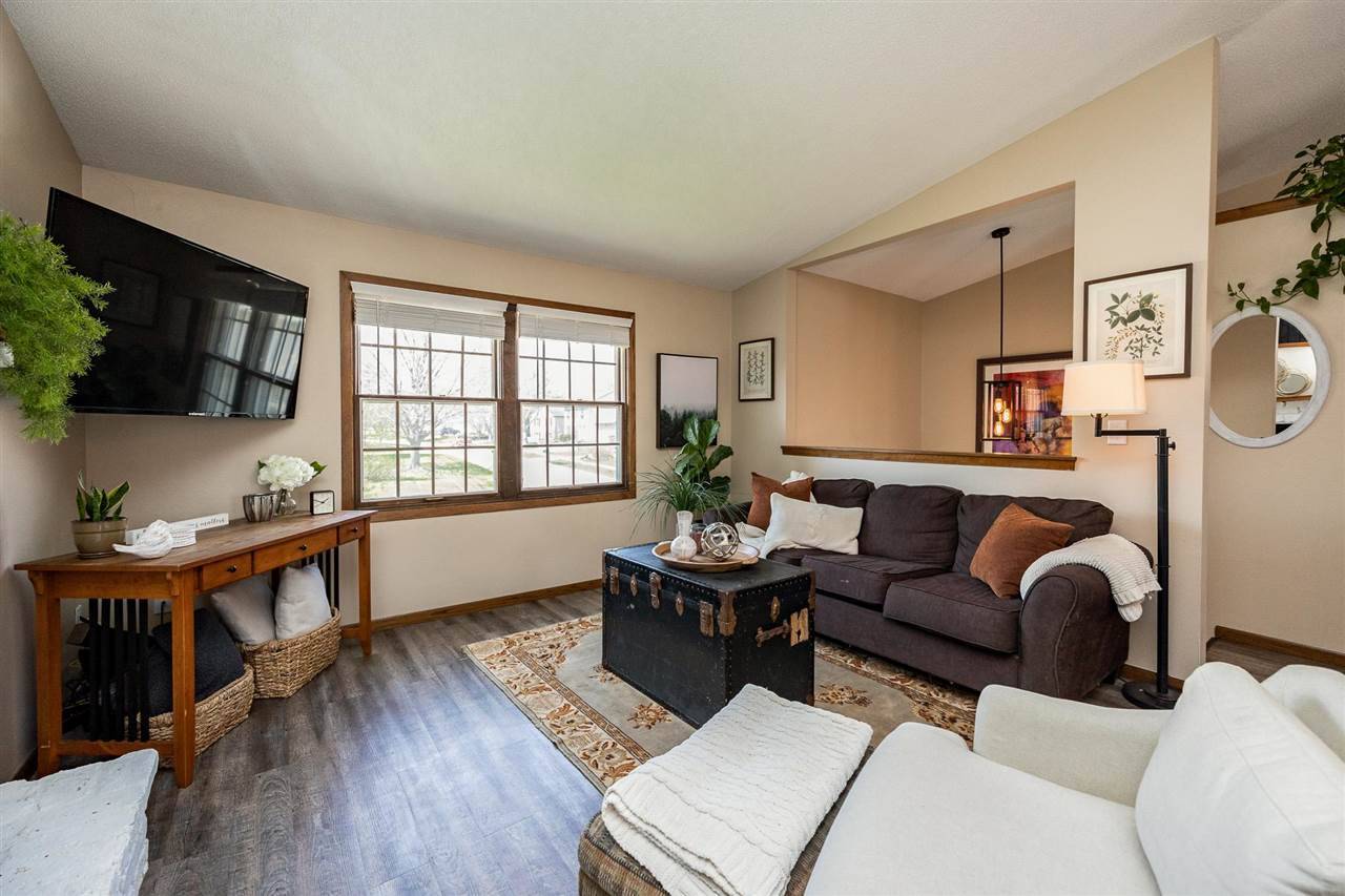 Iowa City, IA 52240,1244 Guildford Ct