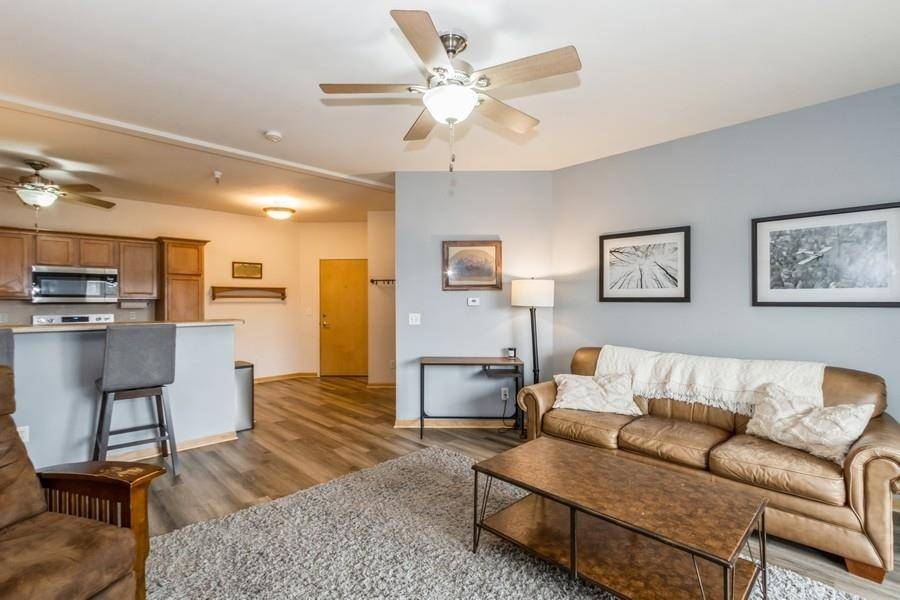 Iowa City, IA 52245,420 N 1st Ave #207