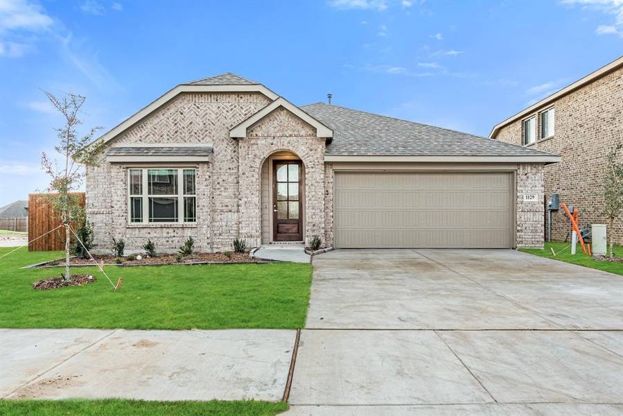 1129 Goldenrod Drive, Godley, TX 76044