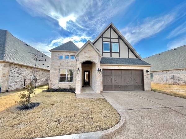 2407 Vineyard Drive,  Granbury,  TX 76048