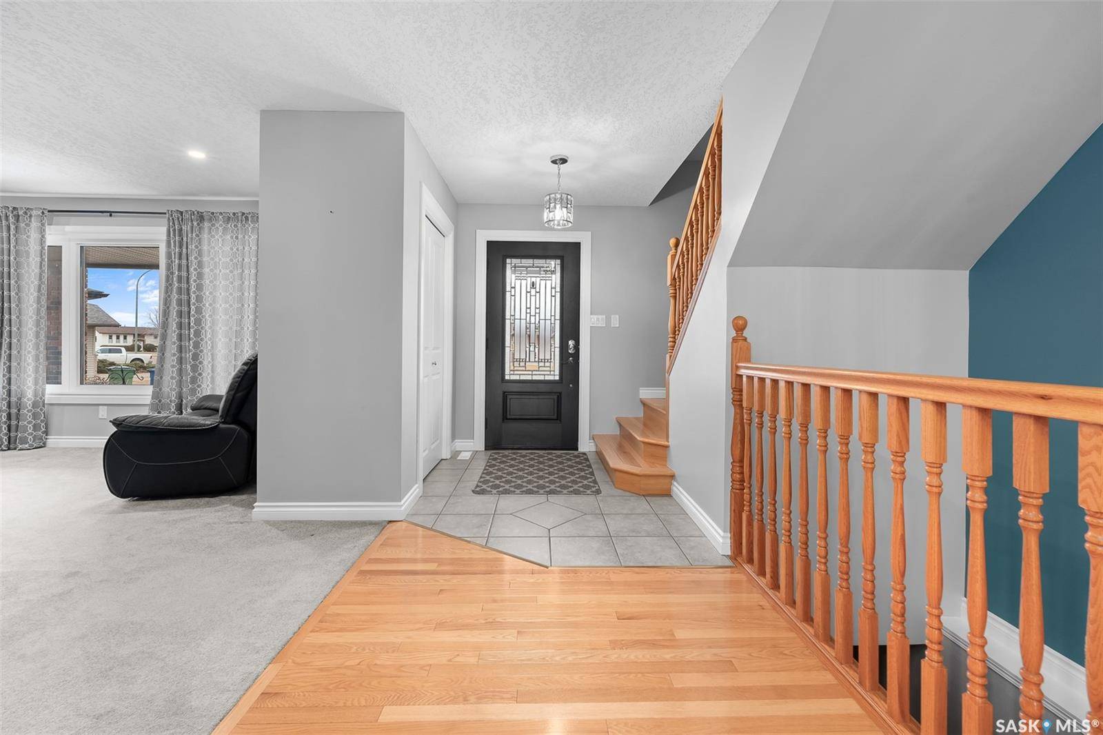 Moose Jaw, SK S6J 1J3,29 Thorn CRESCENT