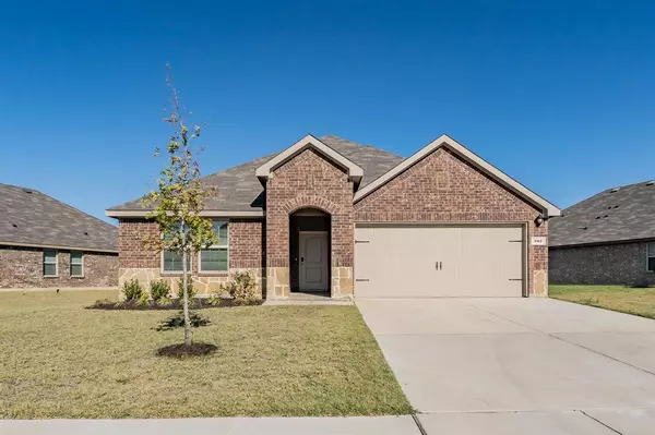 382 Unbridled Road, Waxahachie, TX 75165