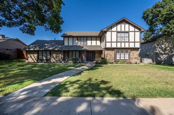 2709 E Aspen Court, Plano, TX 75075