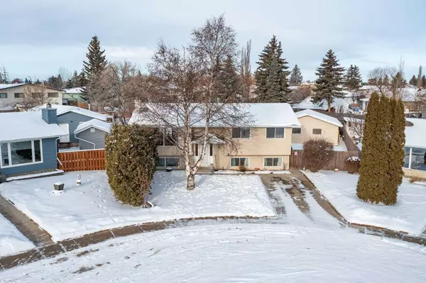 Red Deer, AB T4P1R2,71 Norris Close