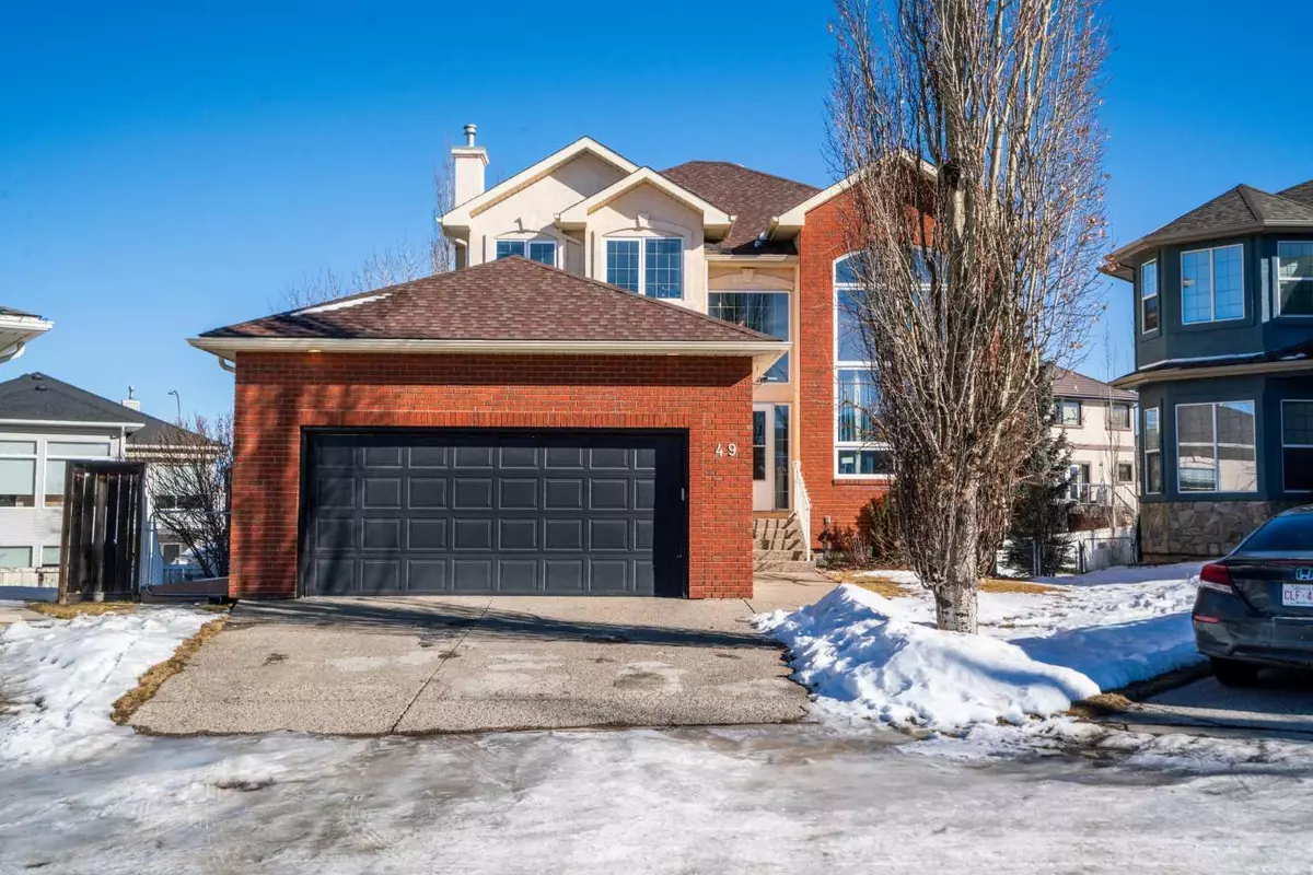 Calgary, AB T3H 4N2,49 Simcoe Mews SW